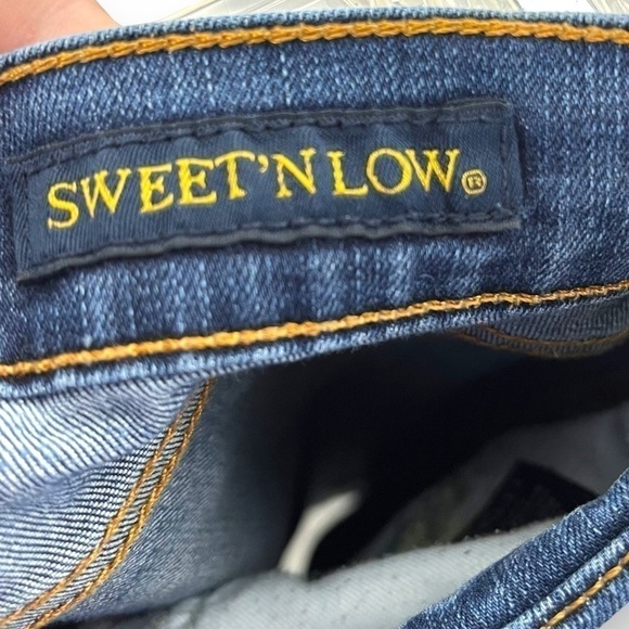Lucky Brand Sweet'N Low Mid Rise Bootcut Jeans, Medium Wash, Size 10/30 - Picture 11 of 11